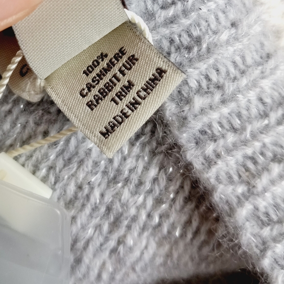 Qi Cashmere Honeycomb Two Tone Cashmere Beanie Rabbit Fur Pom Pom OS - Picture 6 of 10